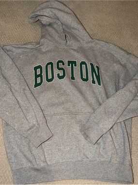 Gray Boston Hooded Sweatshirt - Classic Collegiate Pullover